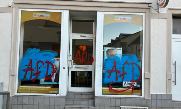 Massiver Protest gegen AfD-Auftritt – Blockaden, Vandalismus und politische Kritik